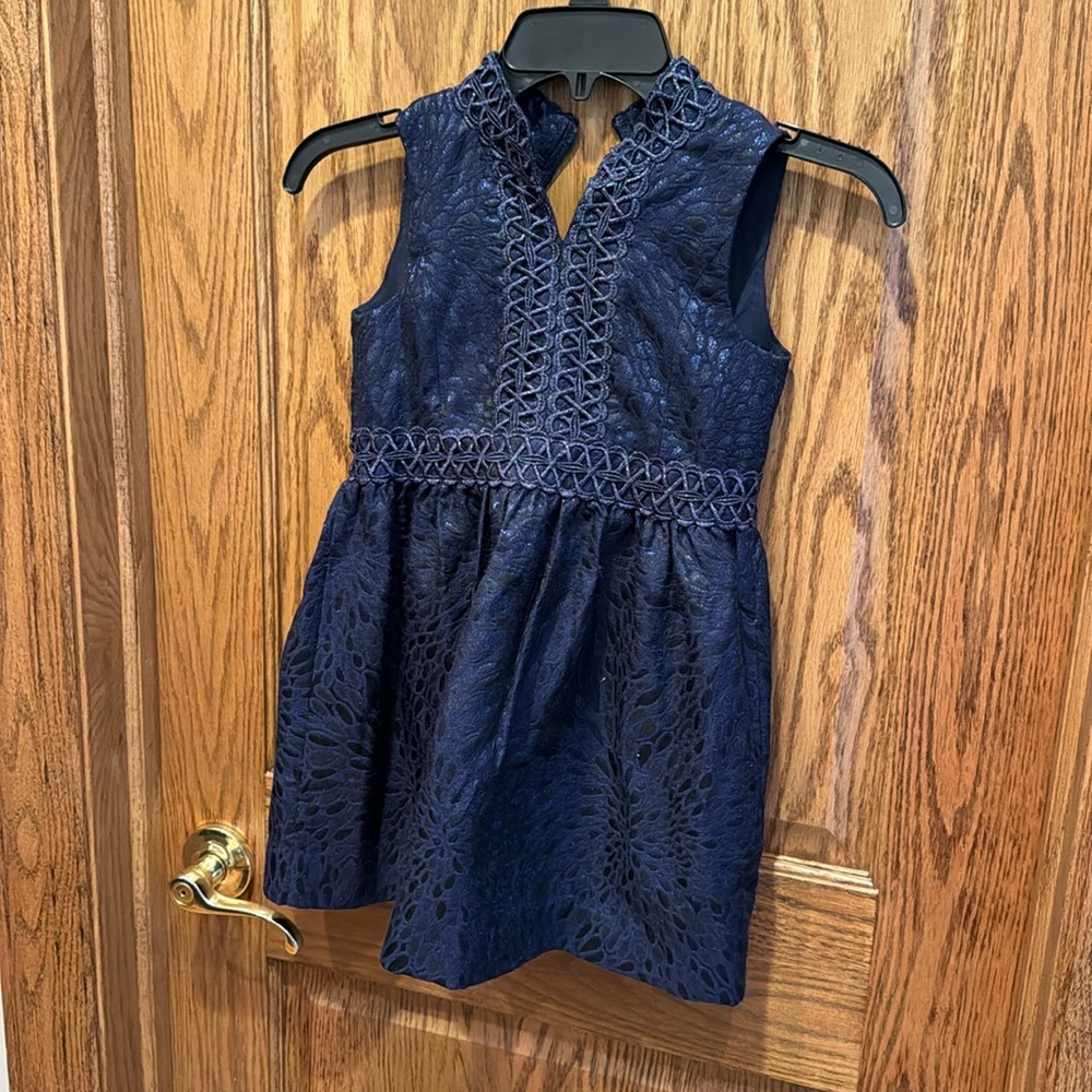 Sleeveless dress